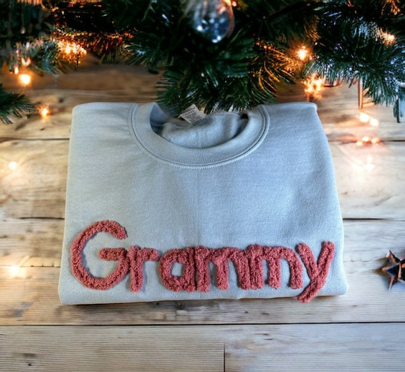 Gigi Chenille Yarn Embroidered Sweatshirt | Grandma Crewneck | Mother’s Day Gift | Custom Family Sweatshirt
