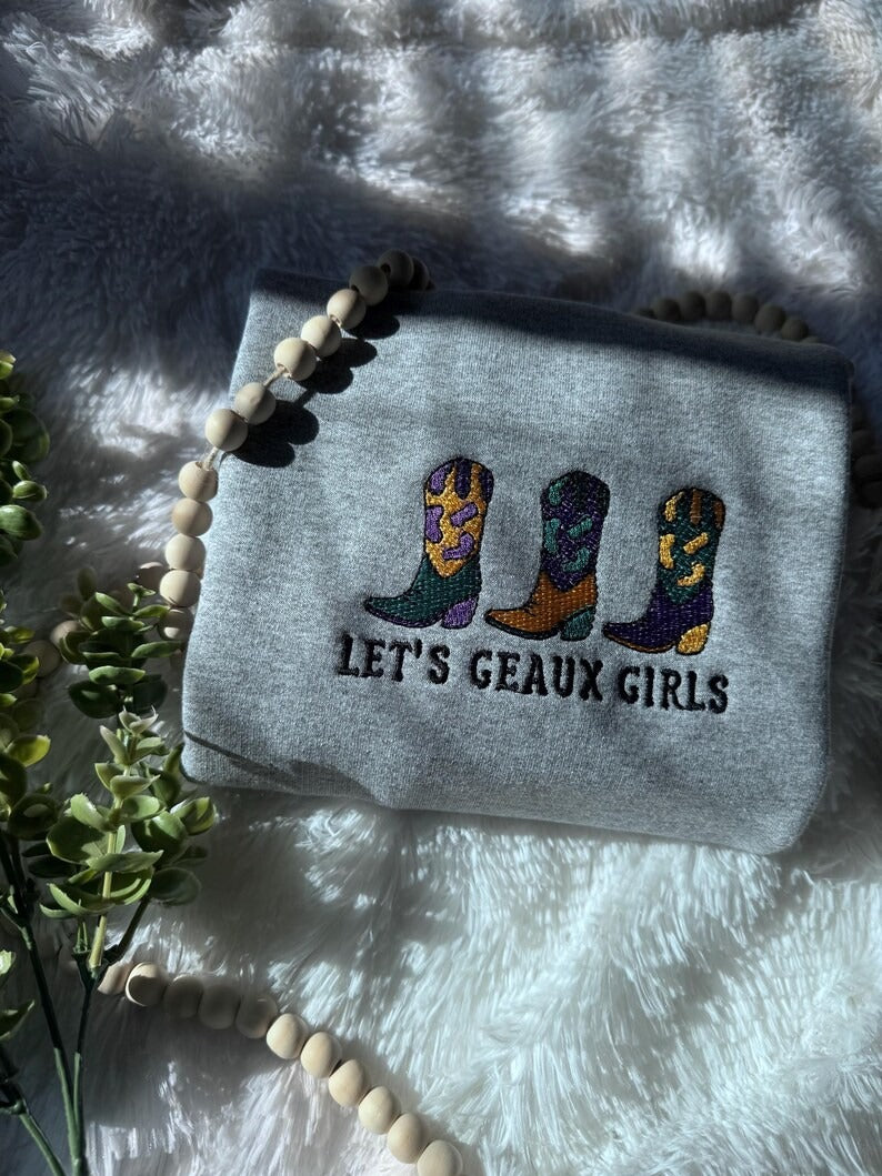 LOUISIANA EMBROIDERED SWEATSHIRT Mardi Gras Sweatshirt Louisiana Crewneck Louisiana Mardi Gras Shirt Gifts for Her Gifts for Him Mardi Gras