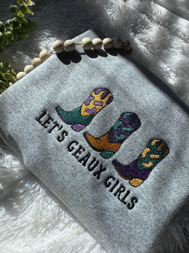LOUISIANA EMBROIDERED SWEATSHIRT Mardi Gras Sweatshirt Louisiana Crewneck Louisiana Mardi Gras Shirt Gifts for Her Gifts for Him Mardi Gras
