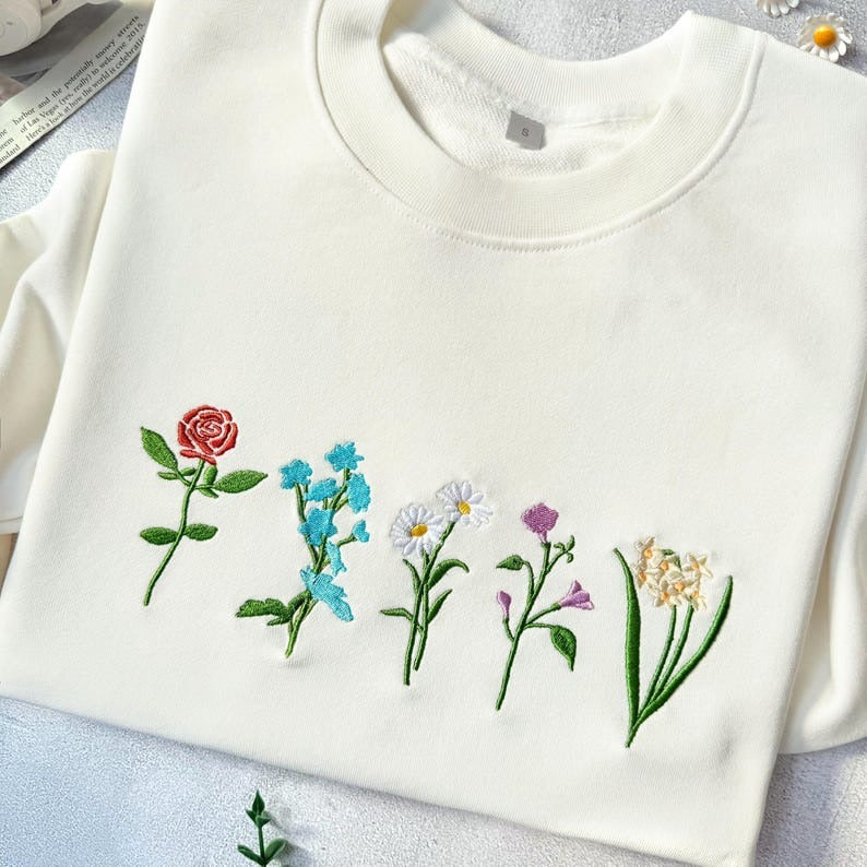 Custom Embroidered Birth Month Birth Flower Sweatshirt,Embroidered Birth Flower Crewneck,Birth Month Flower Hoodie,Custom Gift for Mama Mom