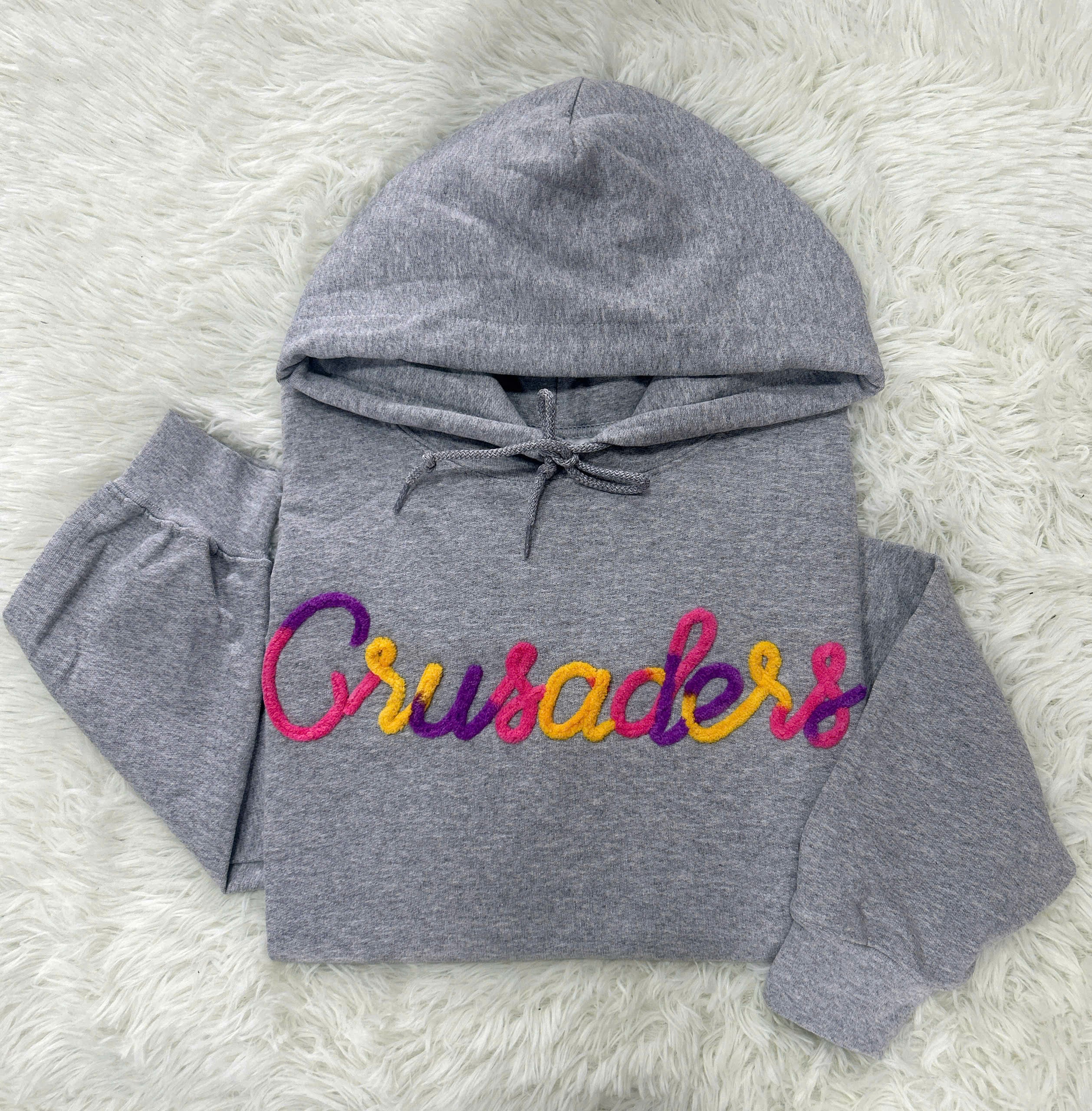 Custom Embroidered Yarn Hoodie & Sweatshirt