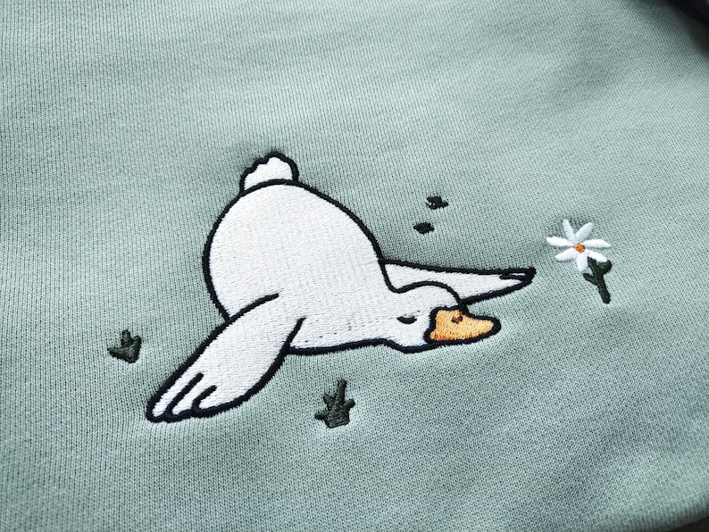 Duck And Daisy Embroidered Crewneck Sweatshirt,Silly Goose Sweatshirt,Flower Sweatshirt ,Funny Sweatshirt, Gifts for friends,Gift for her