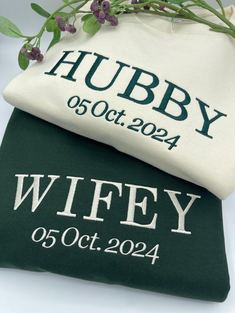 Custom Wifey and Hubby Embroidered Valentine Sweatshirt Matching Couples Jumper Mrs and Mrs Girlfriend Gift Unisex Wedding Gift Crewneck