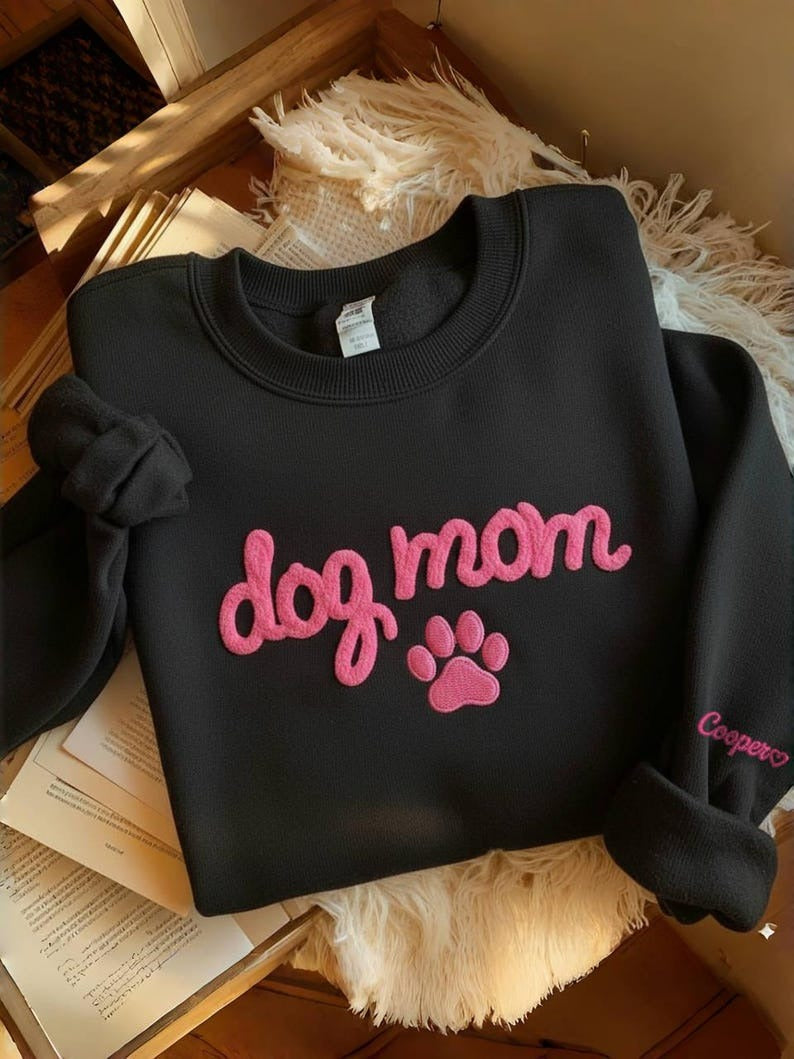 Custom Dog Mom Sweatshirt – Chenille Yarn Embroidered Crewneck for New Dog Mom | Fur Mama Dog Owner Gift Xmas